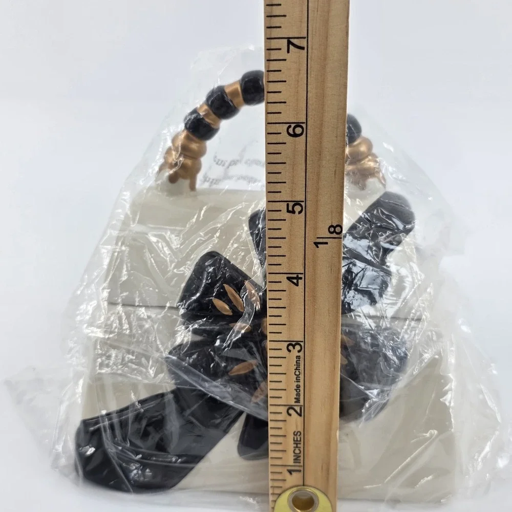 David's Cookies Black & Gold Ribbon Cream Purse Ceramic Cookie Jar 6 1/2